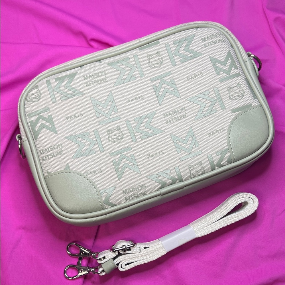 Maison Kitsuné (Eva Air) Exclusive Cosmetics Case